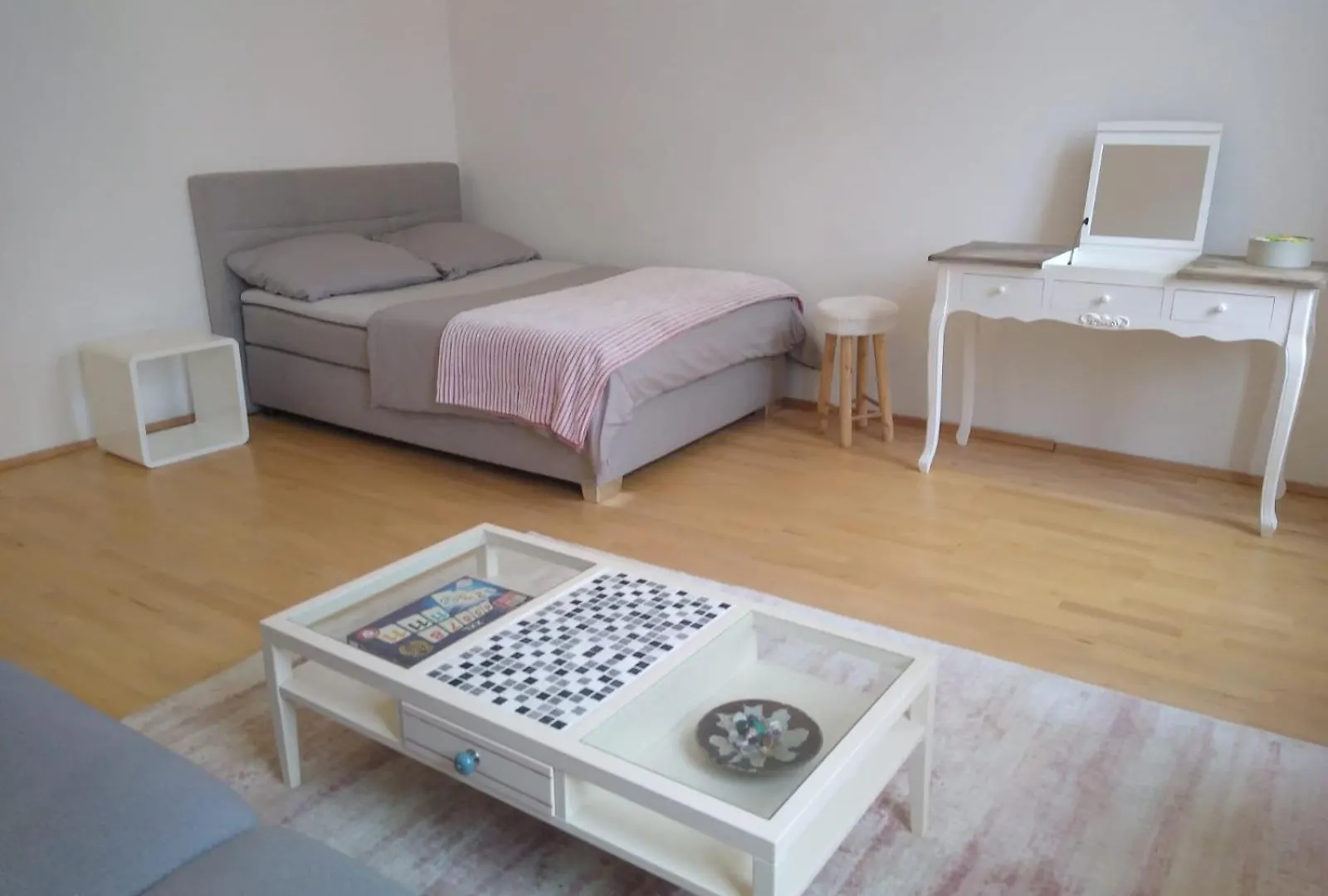 Apartment With 2 Bedrooms And A Small Living Room Vídeň