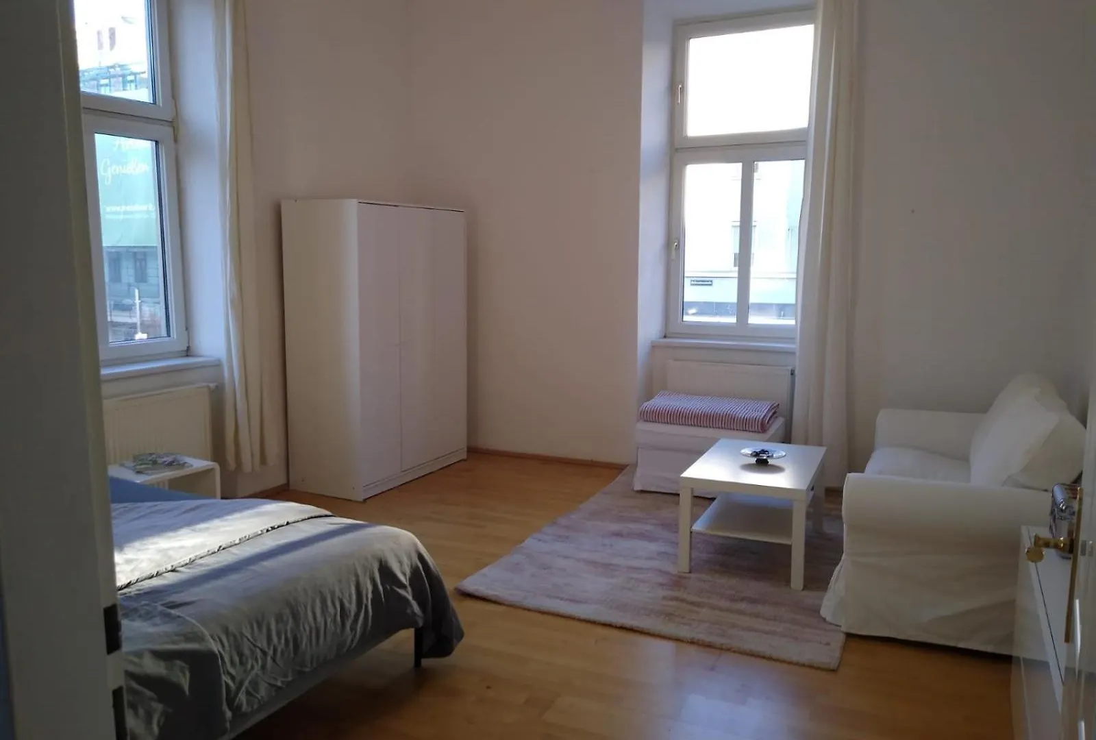 Apartment With 2 Bedrooms And A Small Living Room Vídeň